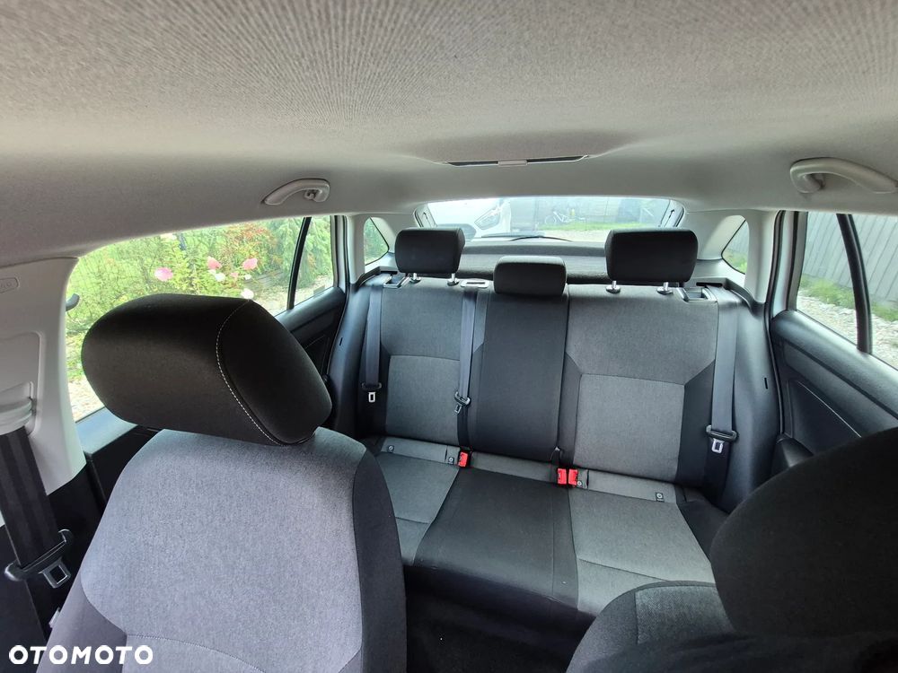 Skoda RAPID 1.2 TSI Active - 5