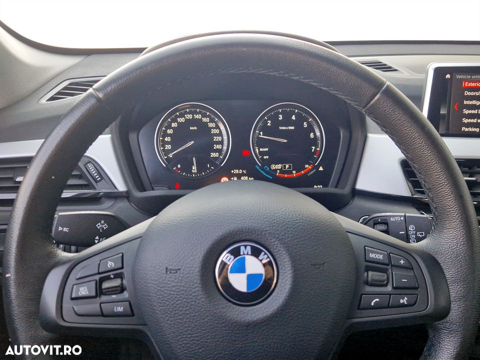 BMW X1 xDrive20i AT - 20