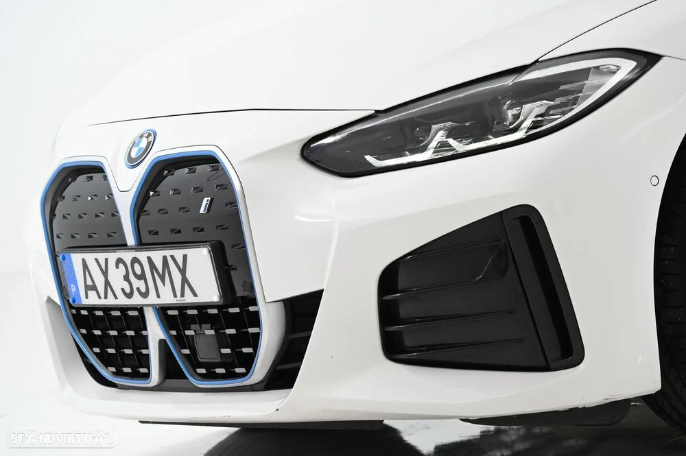 BMW i4 eDrive40 Pack Desportivo M - 18