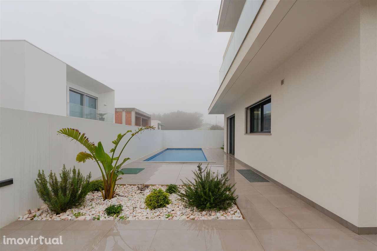 Moradia  Isolada T4 com piscina, jardim e garagem em Murches. - Grande imagem: 4/45