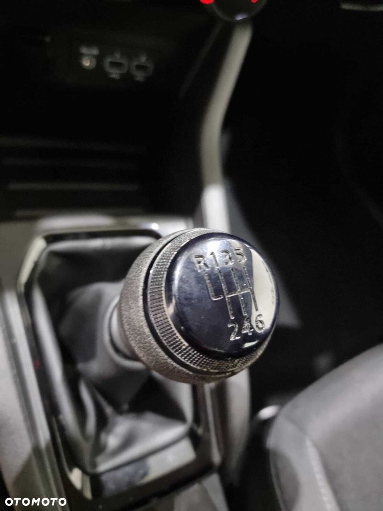 Renault Clio - 27