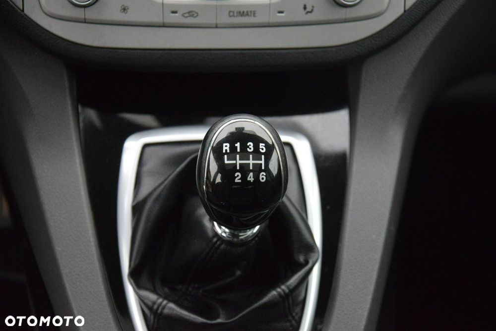 Ford Kuga 2.0 TDCi 4WD Titanium - 36