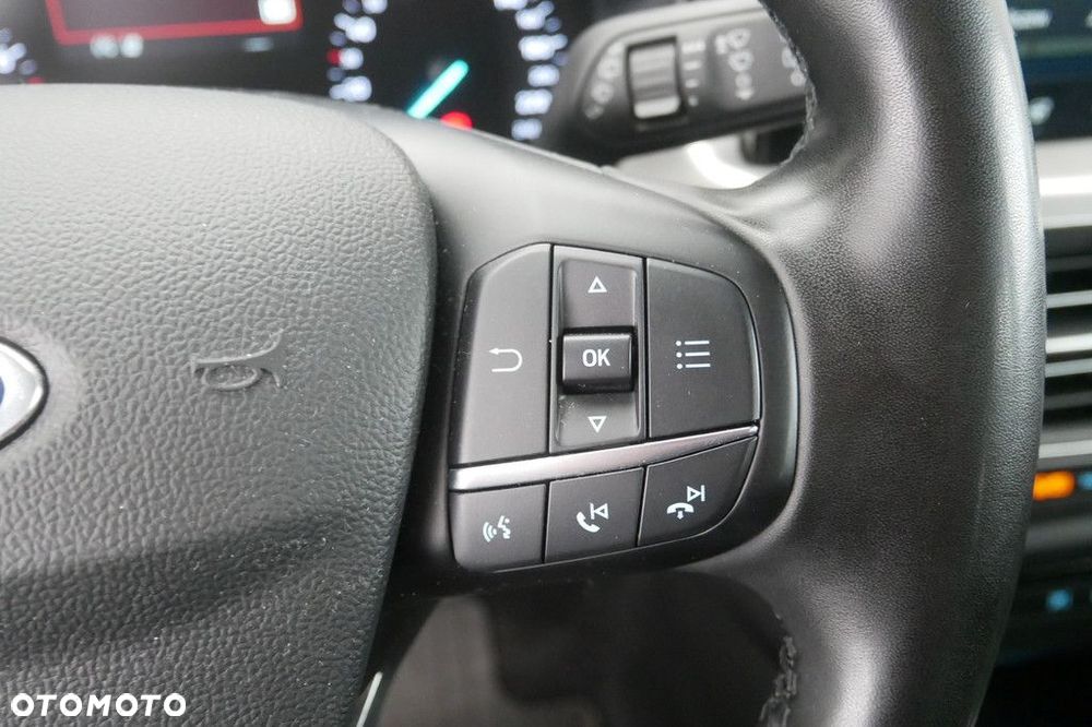 Ford Focus 1.0 EcoBoost Titanium - 25