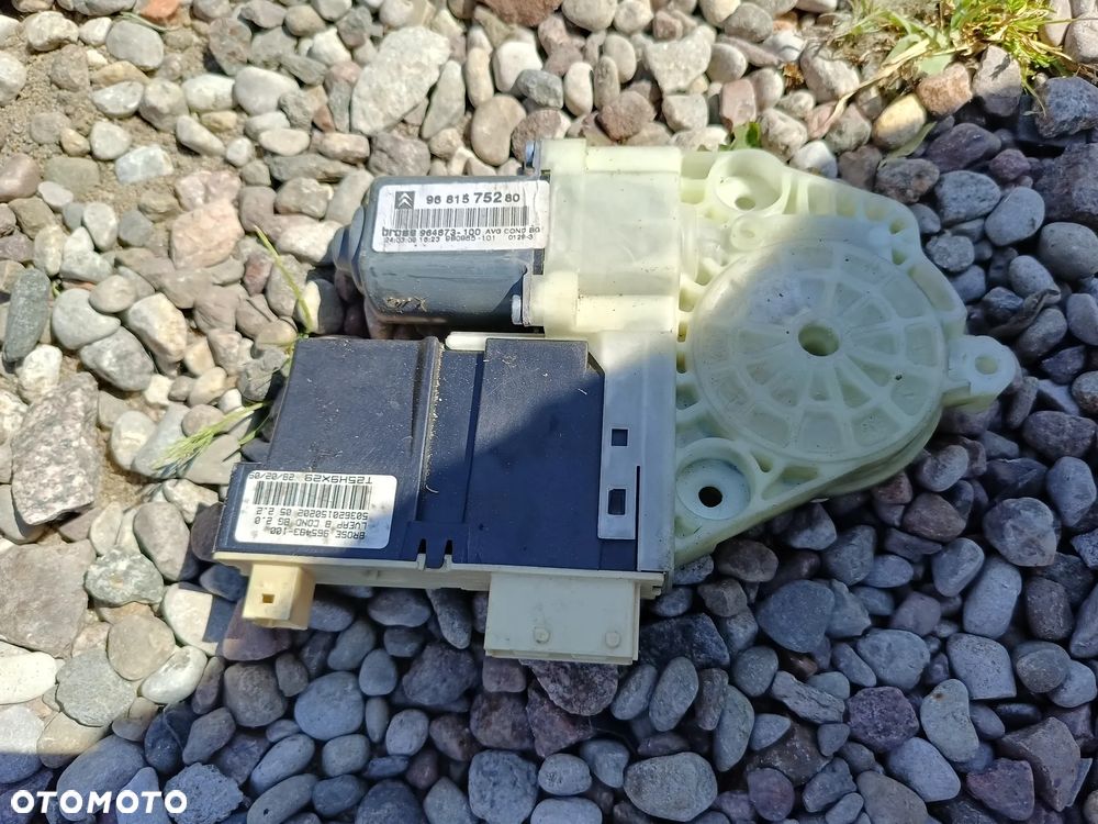 CITROEN C4 silnik szyby lewej przód 9681575280 - 1