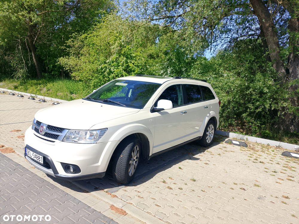 Fiat Freemont 2.0 Multijet 16V DPF Automatik Allrad Lounge - 2