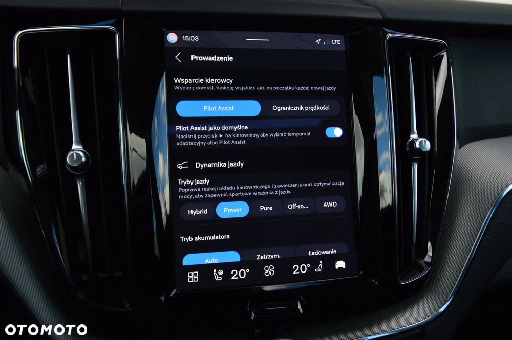 Volvo XC 60 T8 Plug-In Hybrid AWD Plus Dark - 33