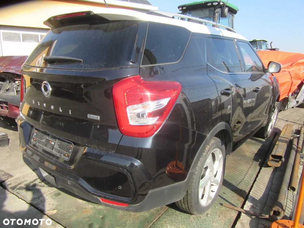 KANAPA FOTELE BOCZKI SsangYong Tivoli Grand 2022 Wszystkie części - 14