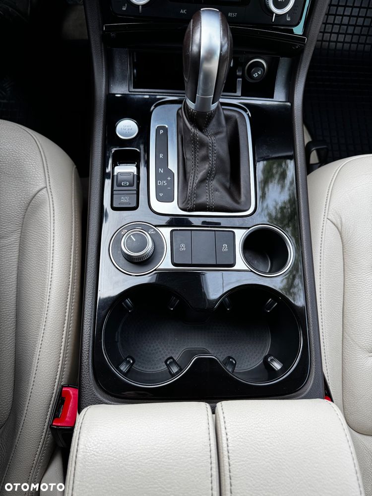 Volkswagen Touareg 3.0 V6 TDI BMT Business Line - 8