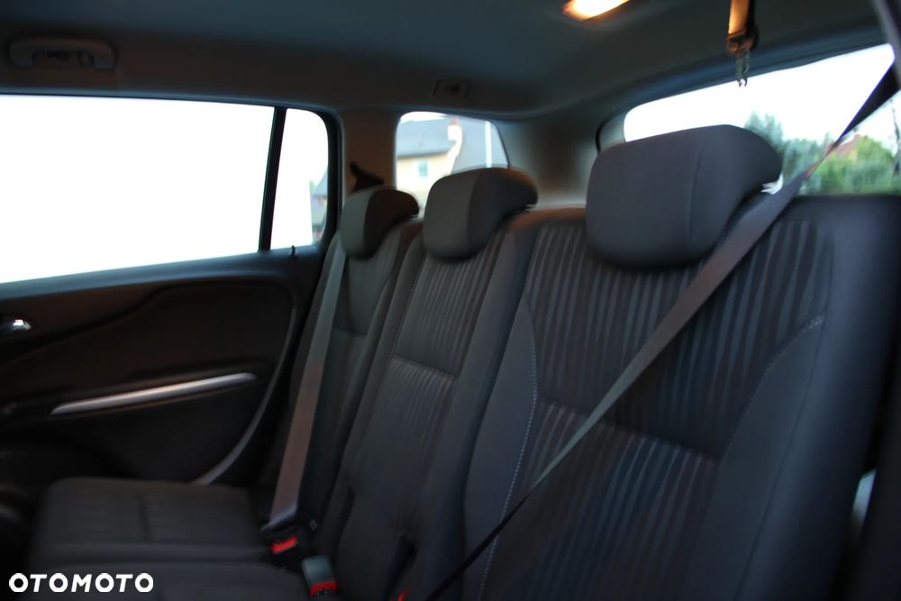 Opel Zafira Tourer 1.4 Turbo Edition - 19