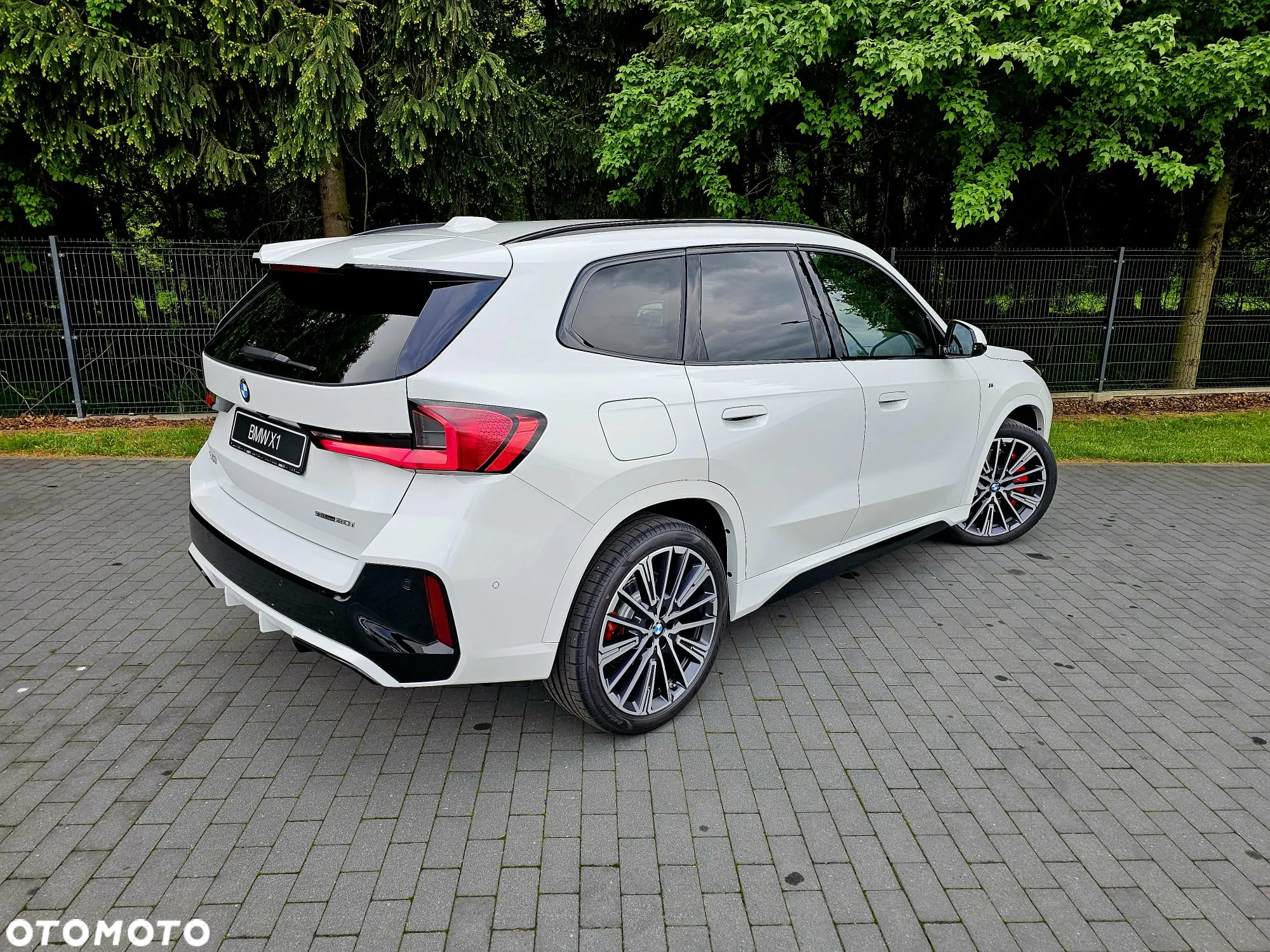 BMW X1 sDrive20i mHEV - 8