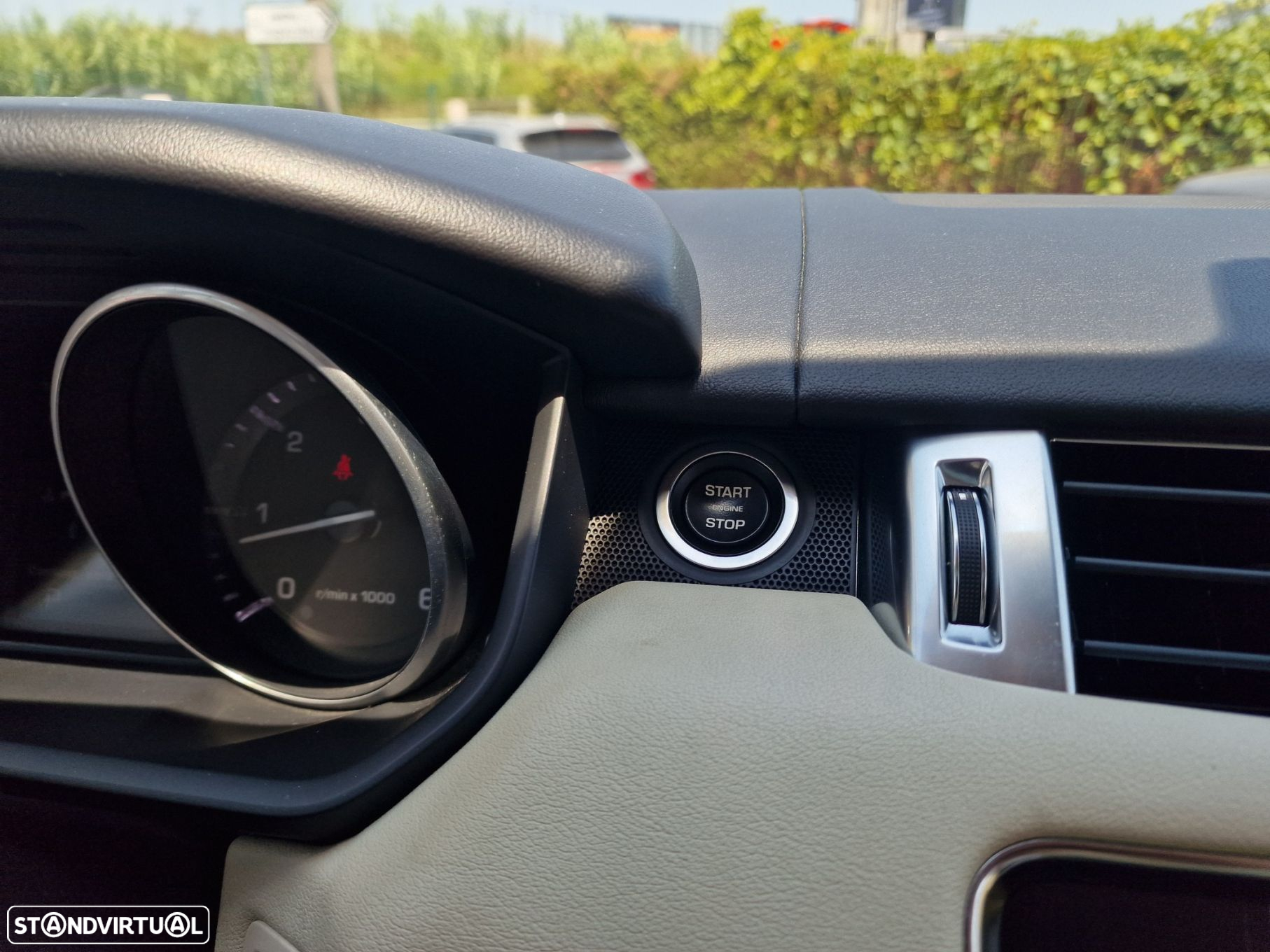 Land Rover Range Rover Sport 3.0 SDV6 HSE Dynamic - 29