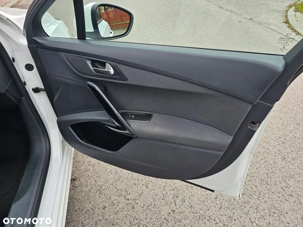 Peugeot 508 SW BlueHDi 150 Stop&Start Active - 25