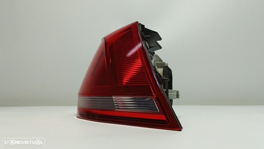 FAROLIM TRASEIRO DIREITO VOLKSWAGEN GOLF VII LIM. ADVANCE BLUEMOTION - 6