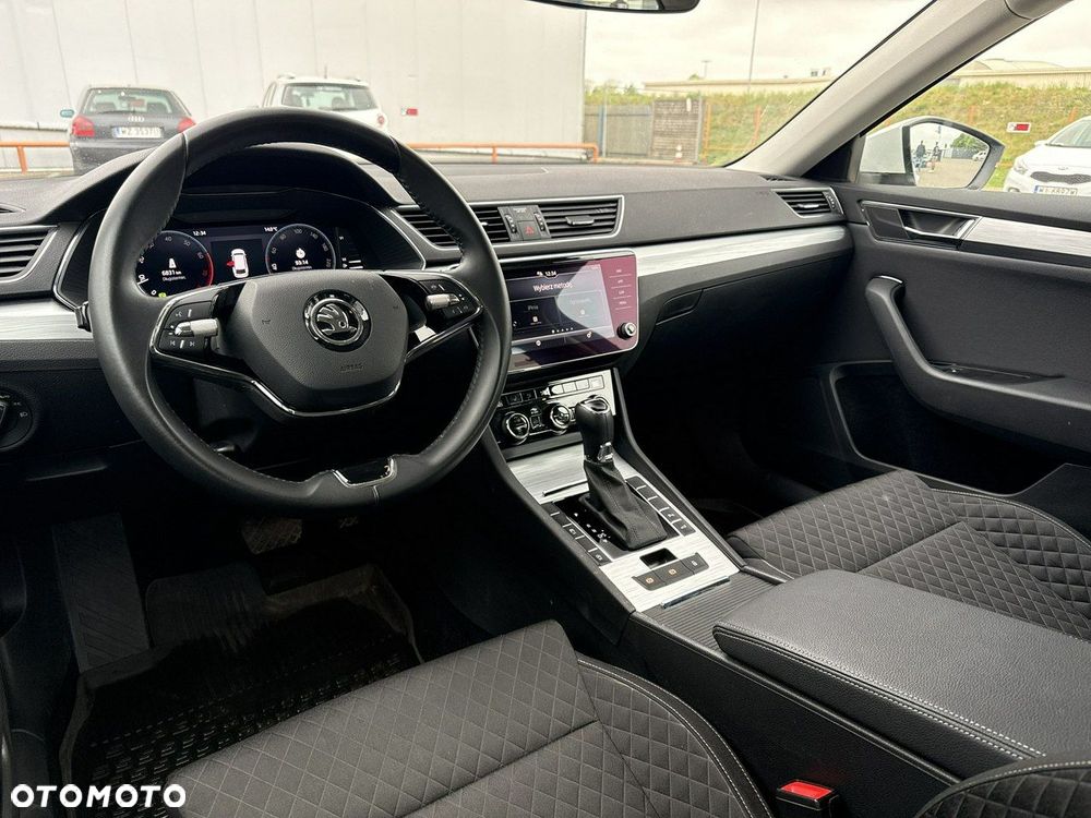 Skoda Superb 2.0 TSI Ambition DSG - 13