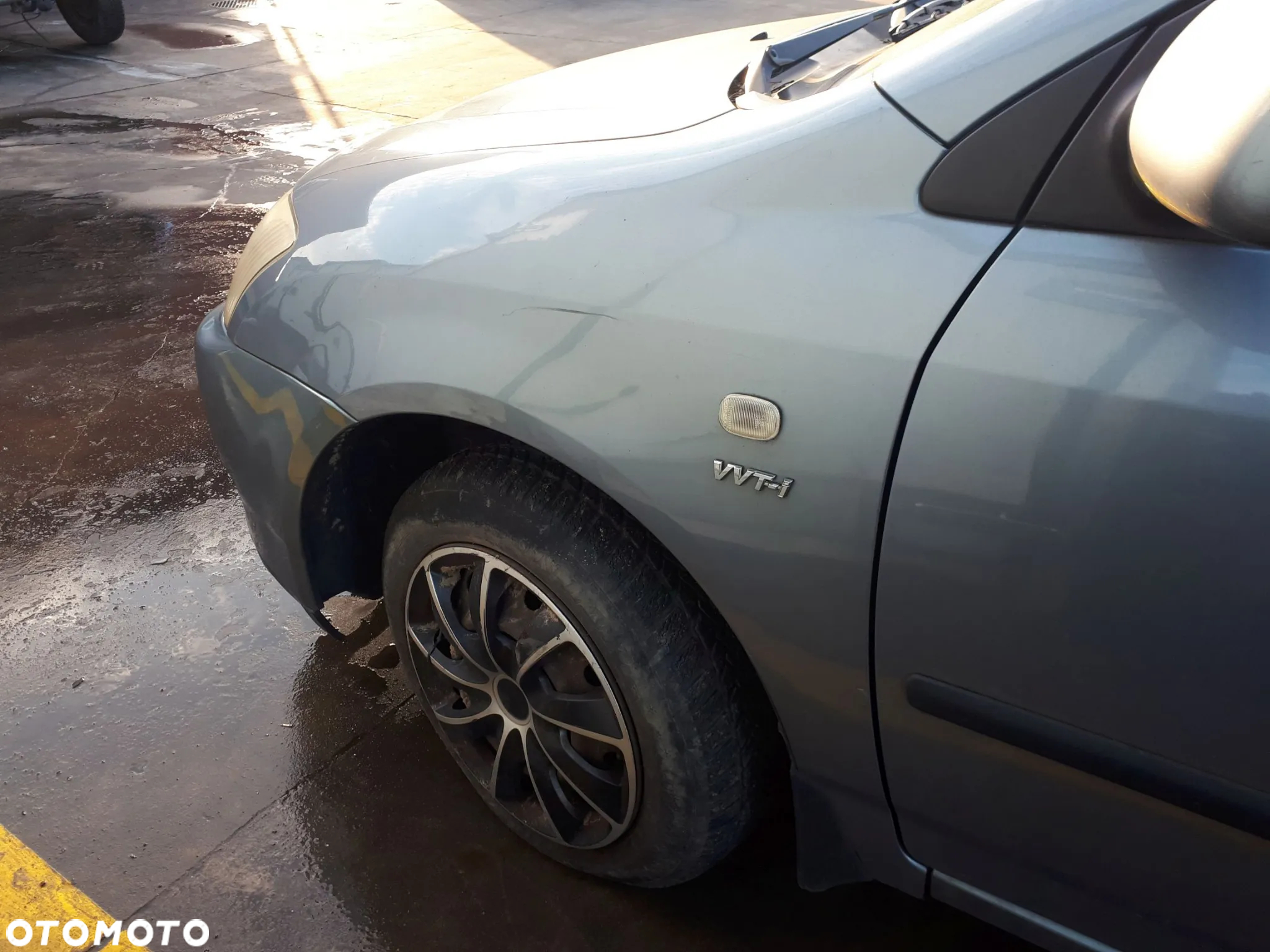 TOYOTA COROLLA E12 3D 1.4 16V 01-04 KLAPKA WLEWU PALIWA 8Q3 - 13