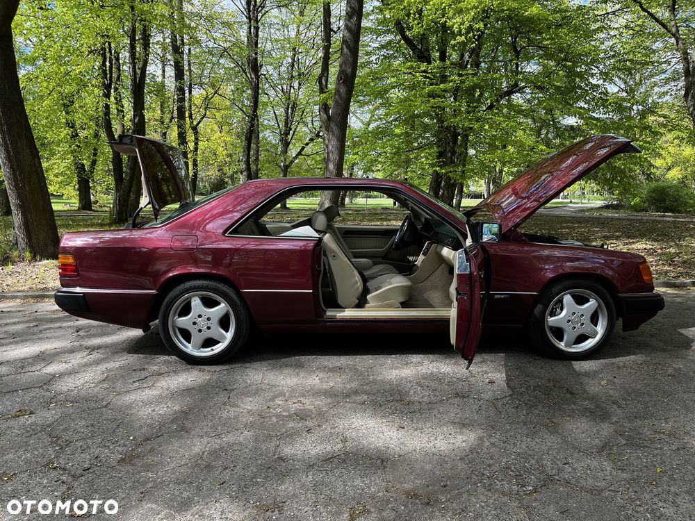 Mercedes-Benz W124 (1984-1993) - 1