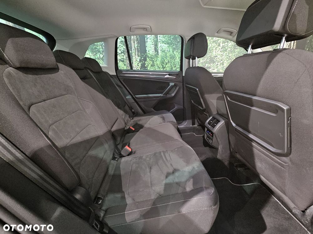 Volkswagen Tiguan - 23