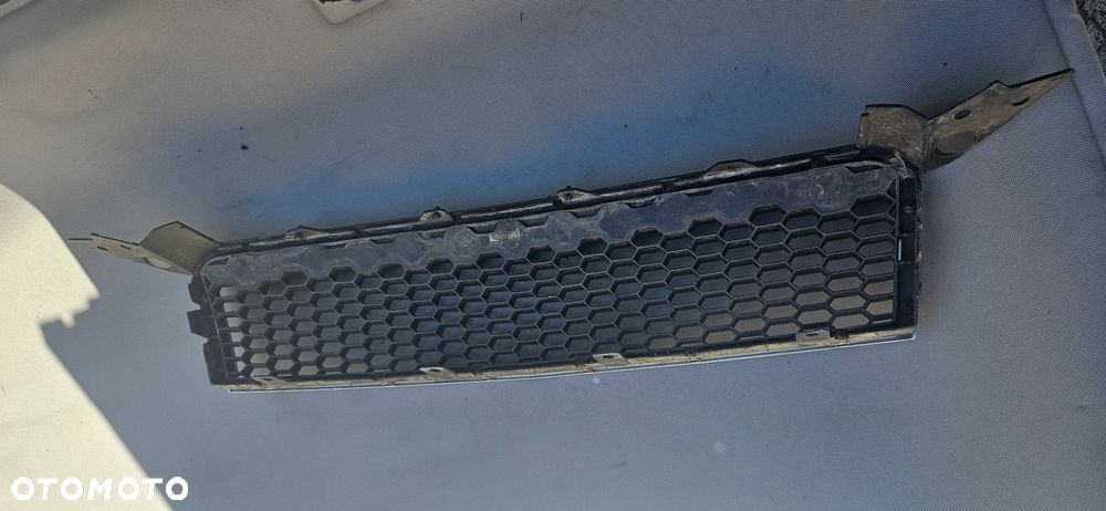 Grill atrapa zderzaka ramka chrom Chevrolet Aveo T250 lift T255 2009r 96808254 96813742 - 3