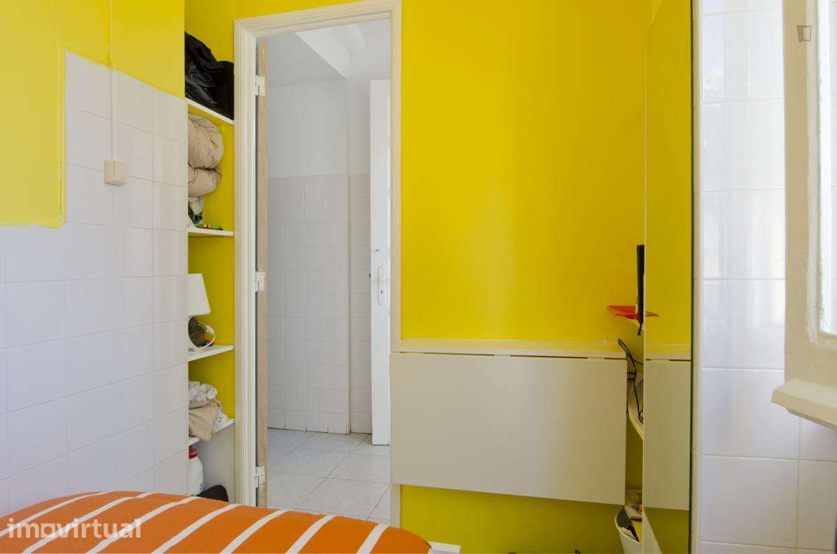 Quarto - localizado em Intendente Lisbon - Grande imagem: 3/20