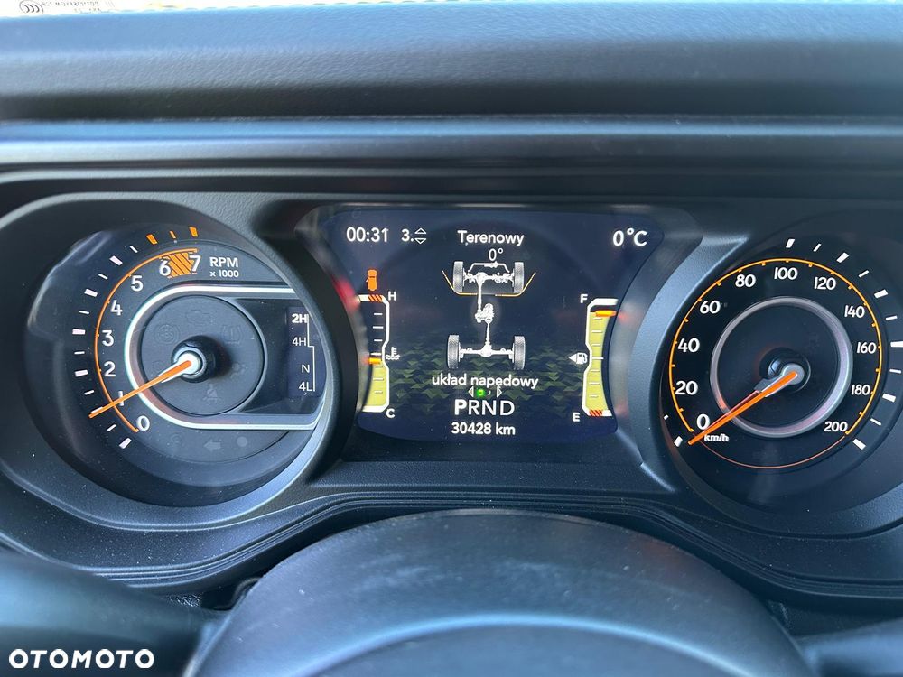 Jeep Wrangler - 13