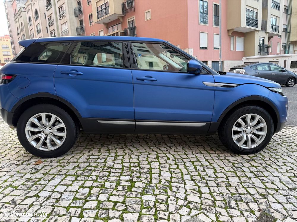 Land Rover Range Rover Evoque 2.0 D150 AWD R-Dynamic HSE Auto - 4