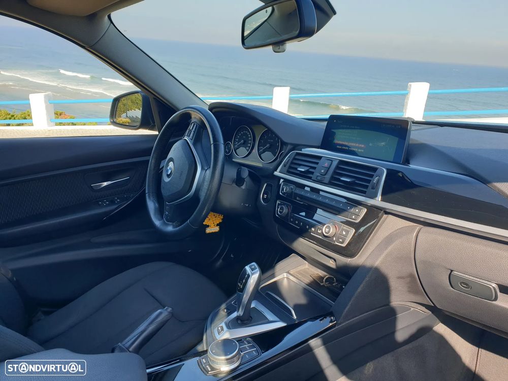 BMW 330 e iPerformance Advantage - 15