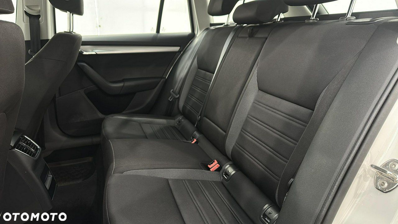 Skoda Octavia - 12