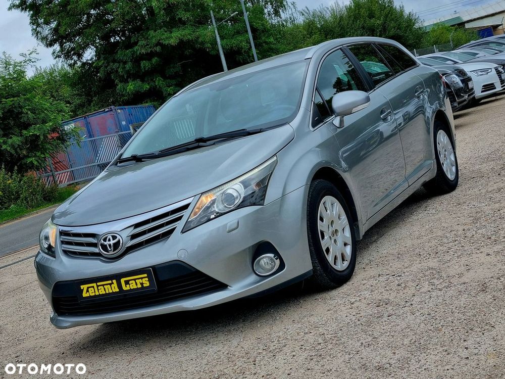 Toyota Avensis 1.8 Selection - 1