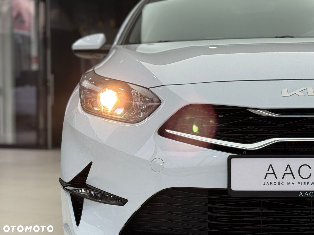 Kia Ceed 1.5 T-GDI M - 39