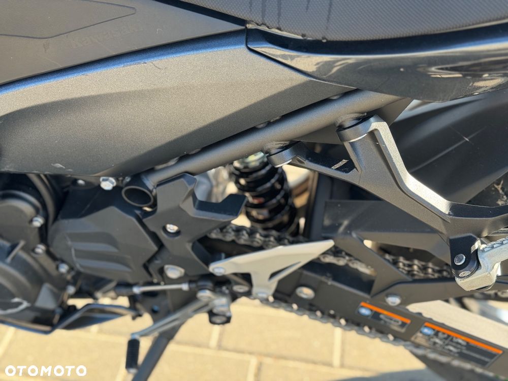 Kawasaki Ninja 400 - 22