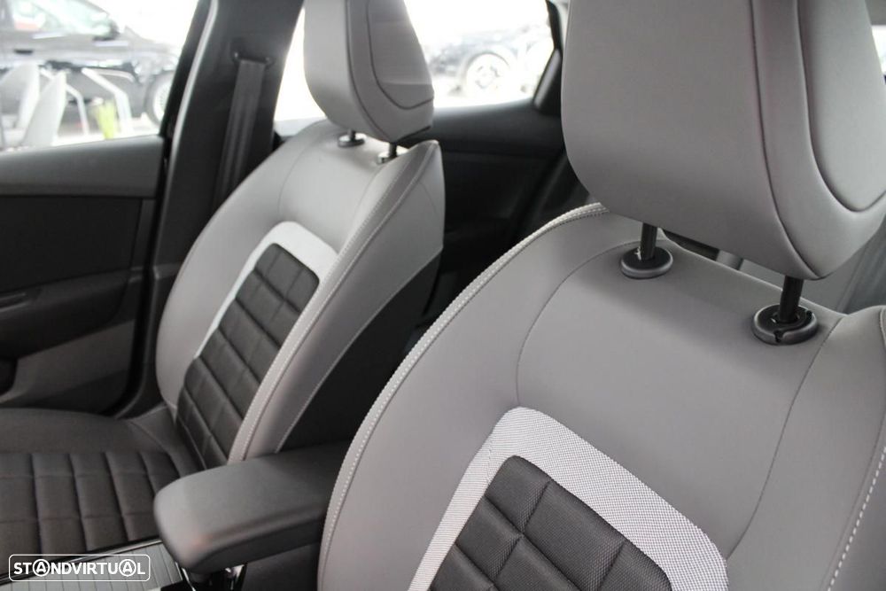 Citroën e-C4 - 11