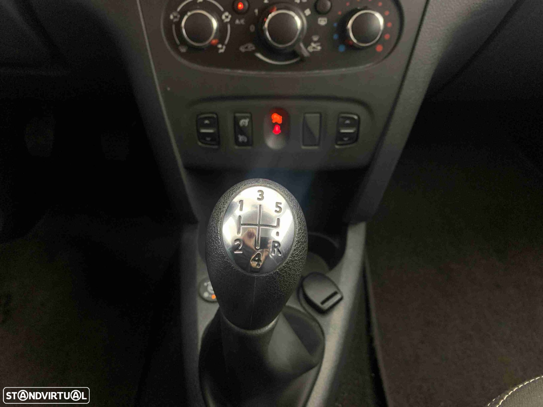 Dacia Sandero 0.9 TCe Confort Bi-Fuel - 10