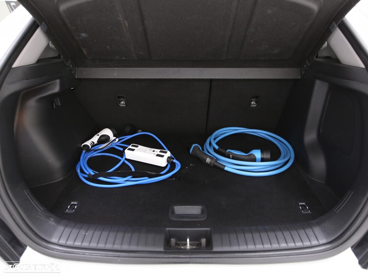 Hyundai Kauai EV 64 kWh Vanguard+TMS - 12