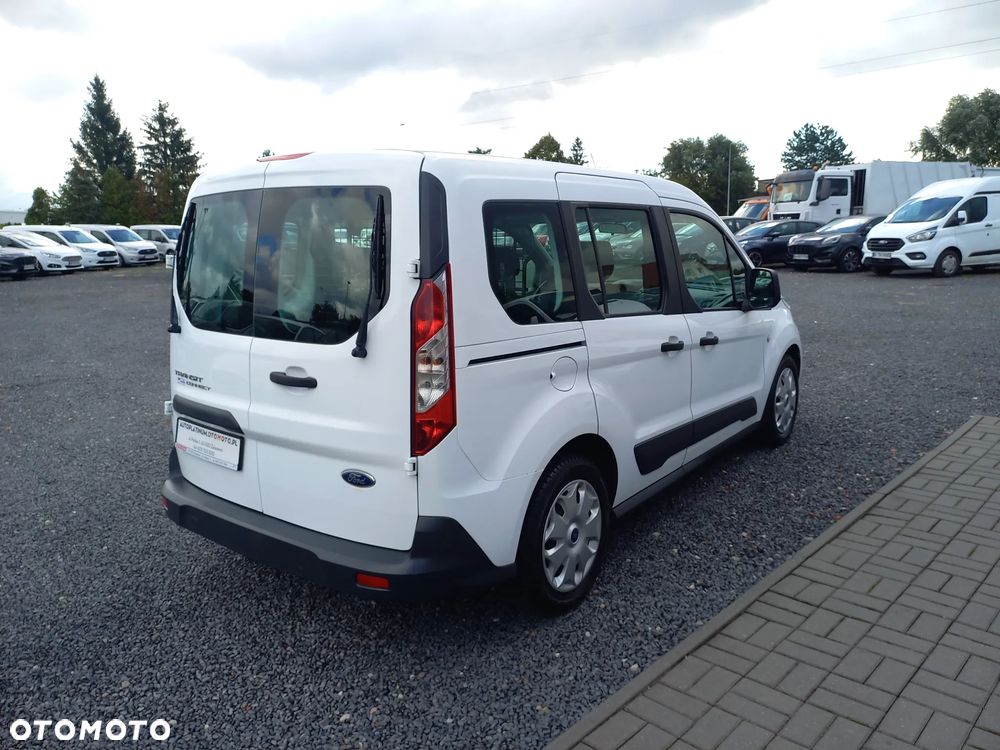 Ford Transit Connect - 8