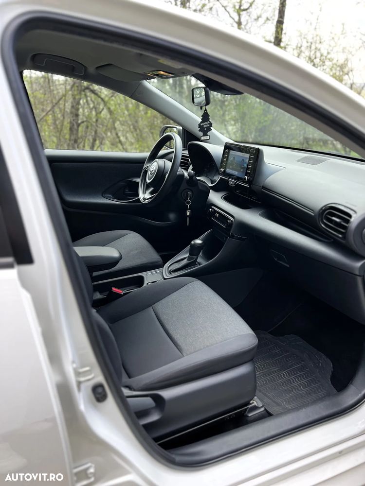 Toyota Yaris 1.5 VVT-i HSD Eco - 5