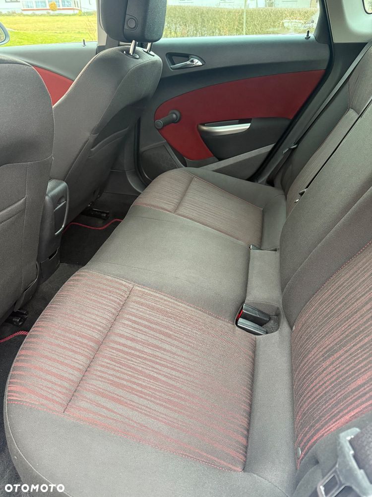 Opel Astra 2.0 CDTI Cosmo - 7