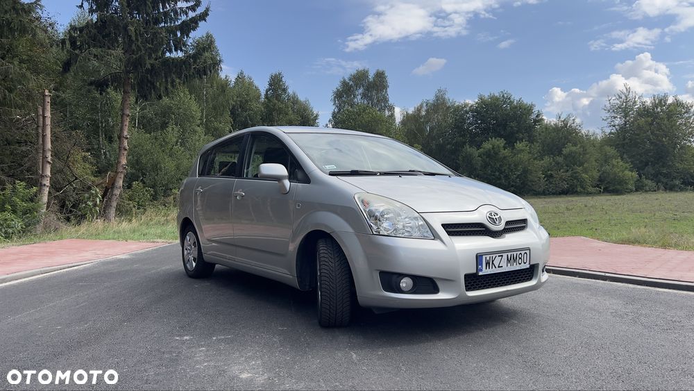 Toyota Corolla Verso - 2