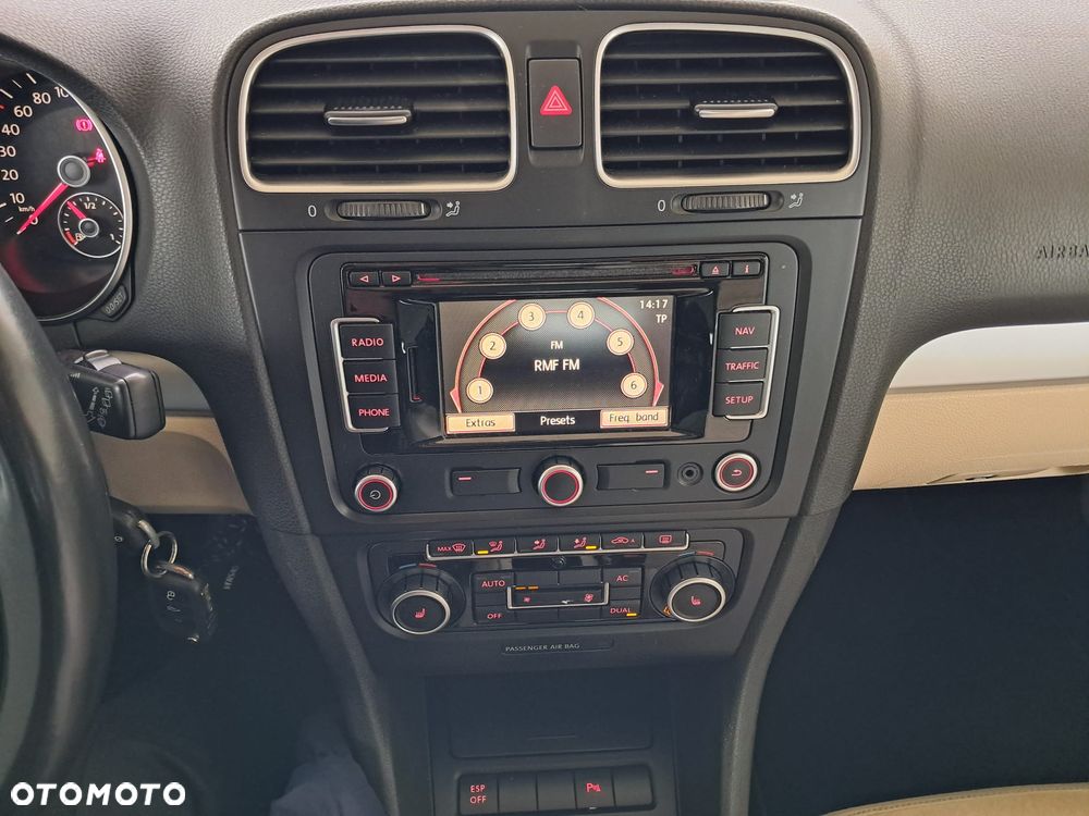 Volkswagen Golf 1.6 TDI BlueMot Comfortline - 23