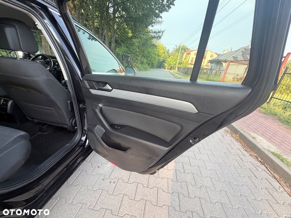 Volkswagen Passat 1.5 TSI EVO Business DSG - 27