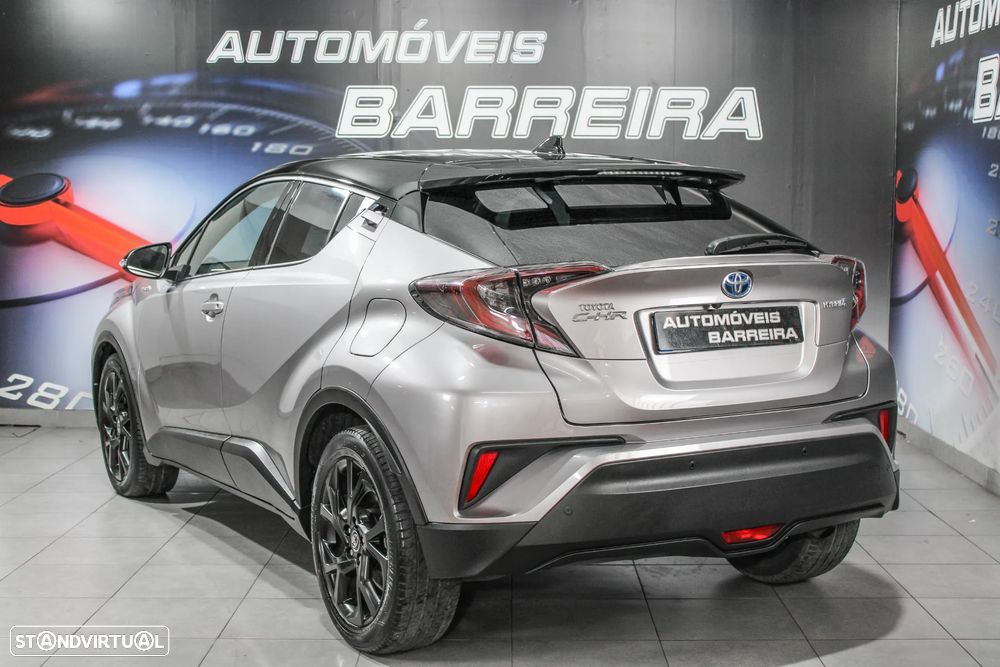 Toyota C-Hr 2018 photo 2