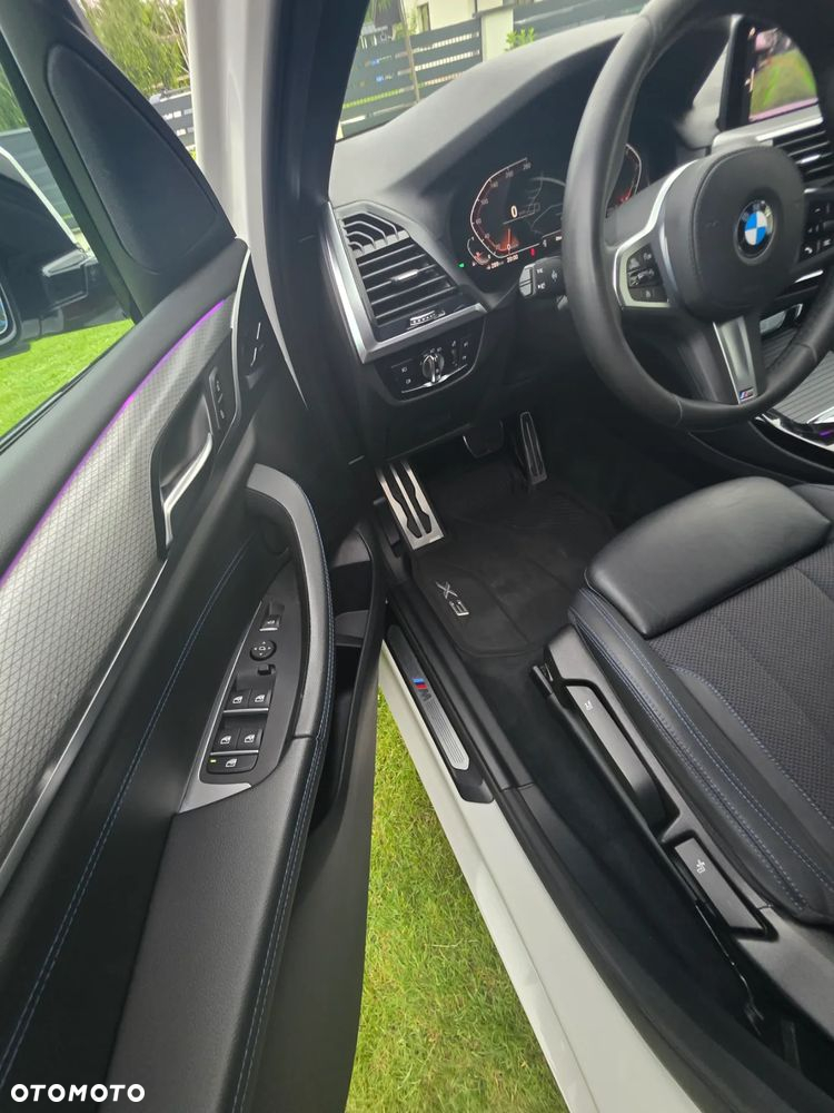 BMW X3 xDrive20i - 25