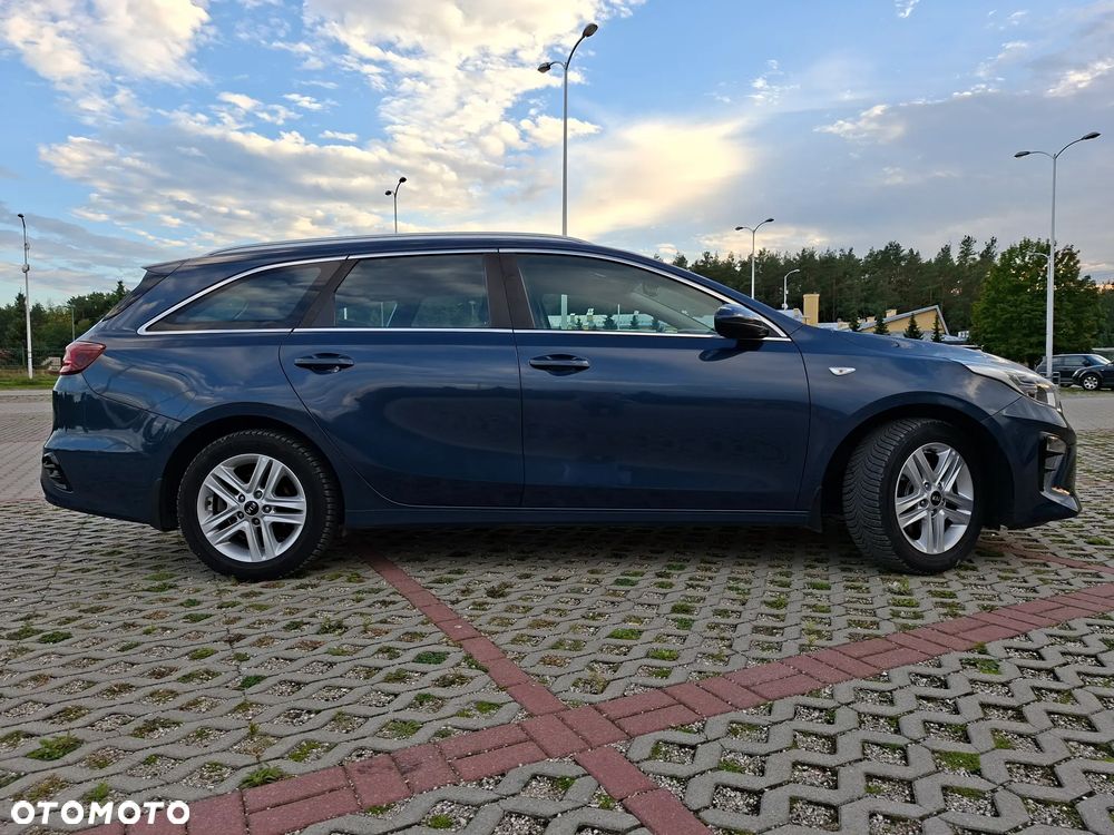 Kia Ceed 1.6 CRDi SCR M - 6