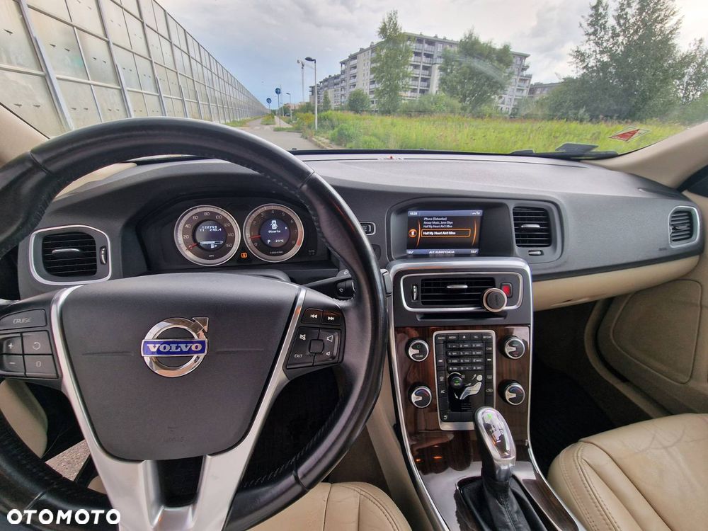 Volvo S60 2.5 T5 - 22