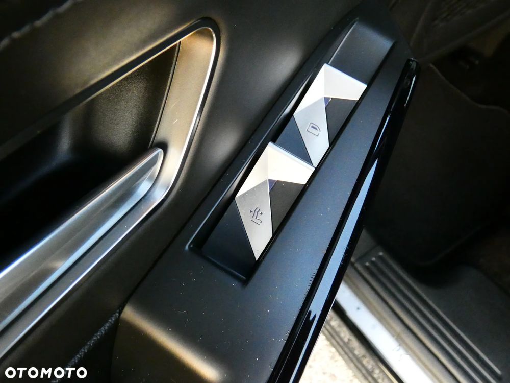 DS Automobiles DS 7 Crossback 1.6 PureTech Rivoli - 23