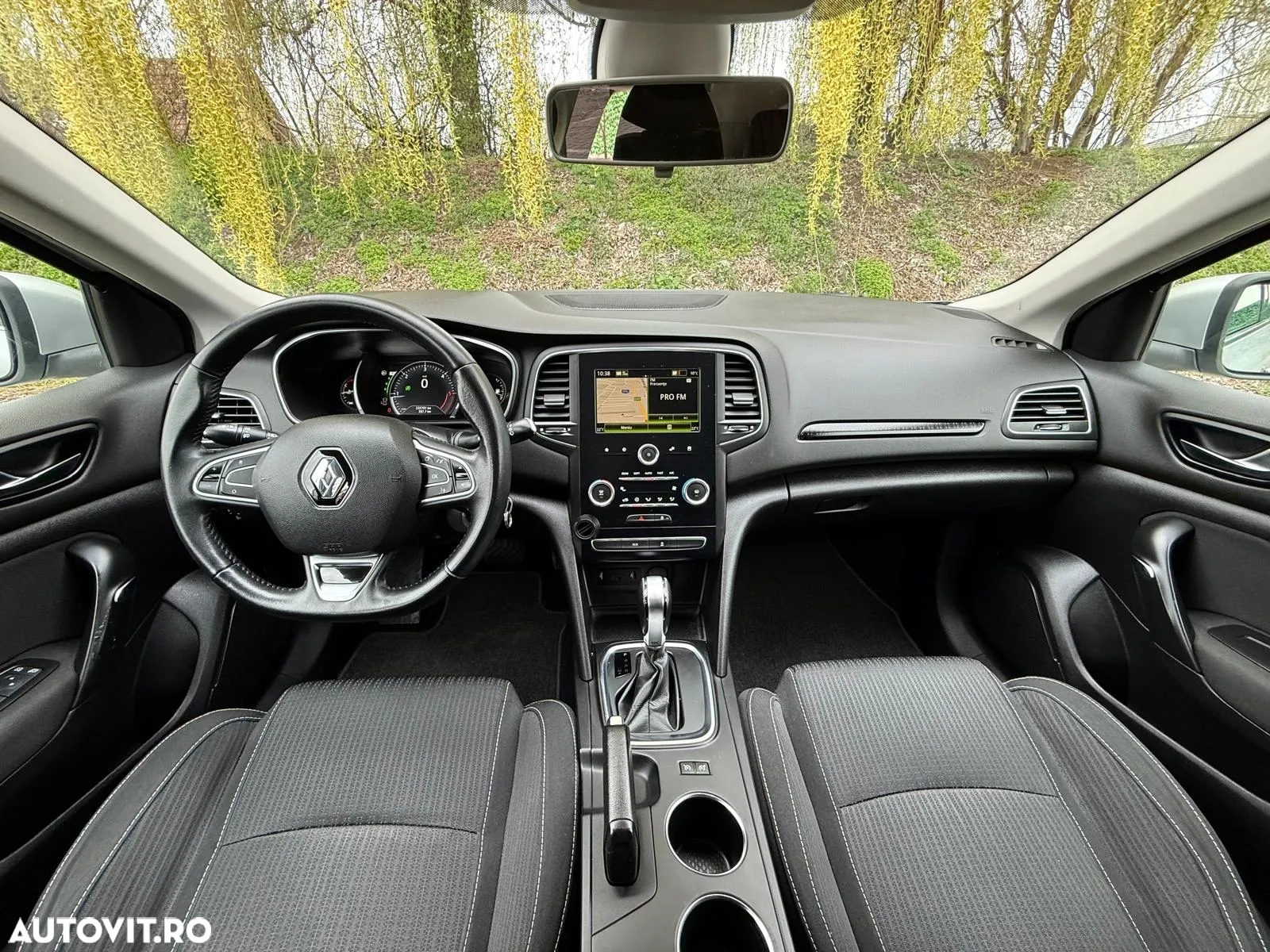 Renault Megane ENERGY dCi EDC Zen - 6