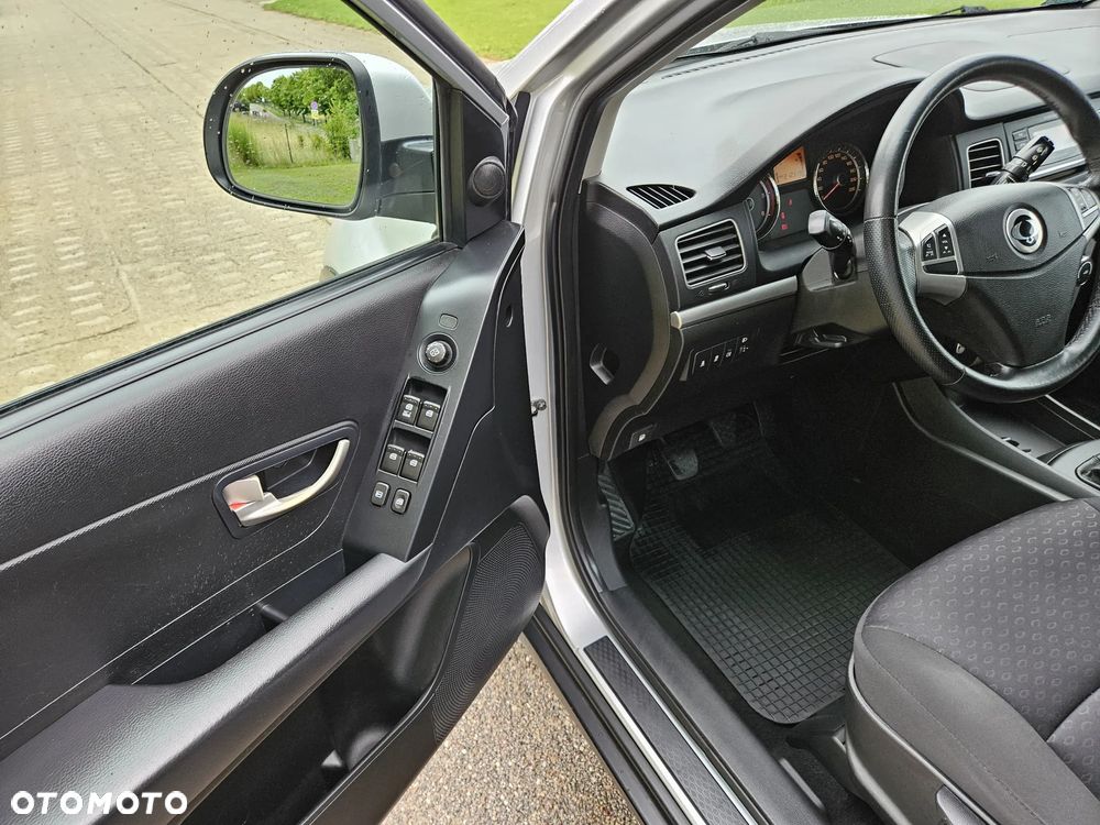 SsangYong/KGM Korando 2.0 E-XDi DPF 4WD Sapphire - 14