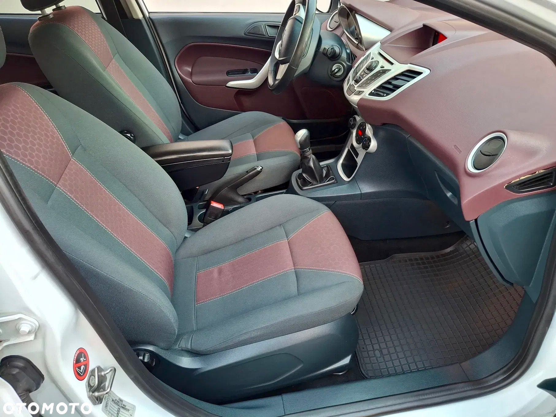 Ford Fiesta 1.4 Titanium - 10