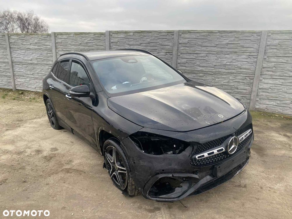 Mercedes-Benz GLA 200 mHEV AMG Line 7G-DCT - 39