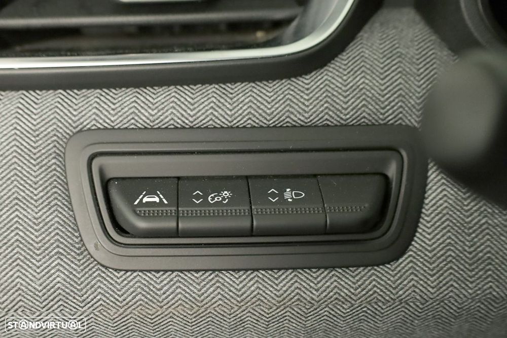 Renault Clio 1.0 TCe Techno Bi-Fuel - 19