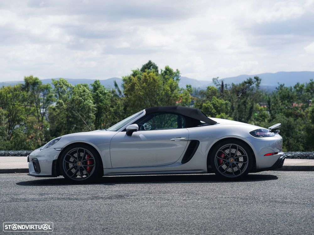 Porsche 718 Spyder - 3